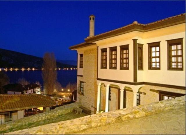 Vergoula'S Mansion Kastoria Esterno foto
