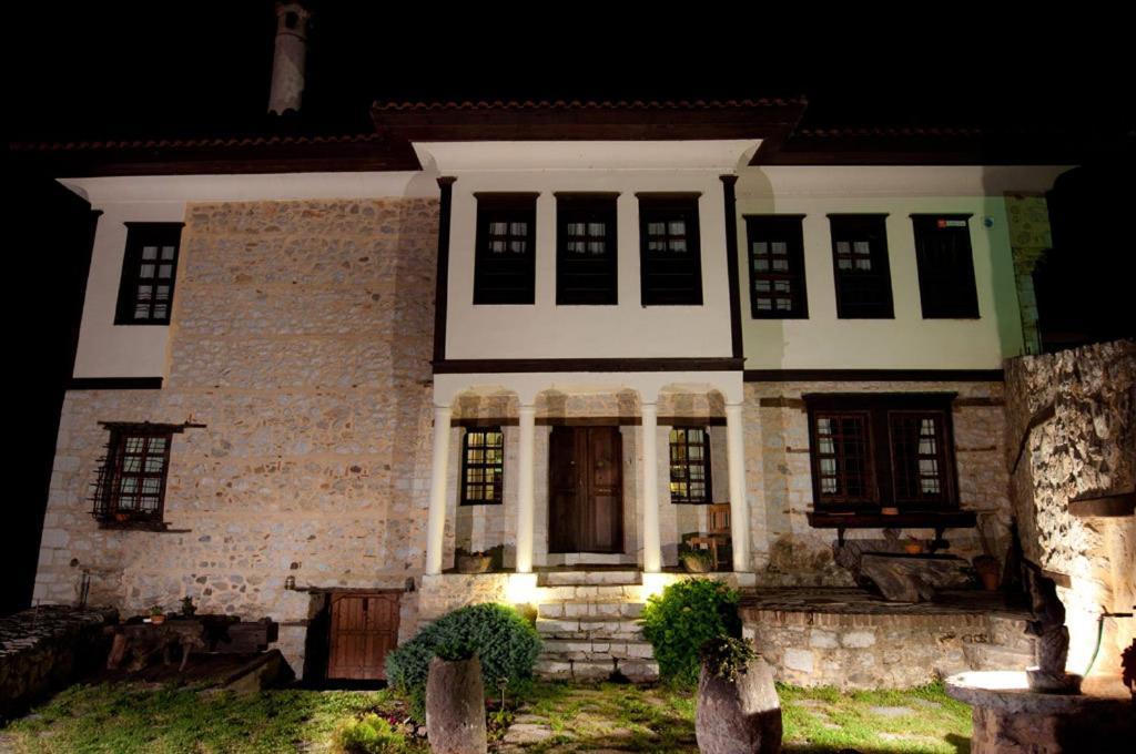 Vergoula'S Mansion Kastoria Esterno foto