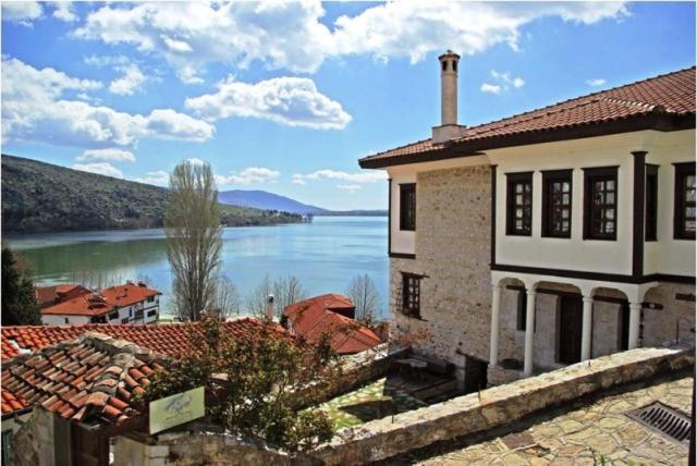 Vergoula'S Mansion Kastoria Esterno foto